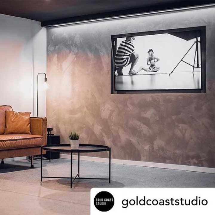 Super stoked with the end result in this one for @goldcoaststudio bringing to life their creation.  Big shout out to the A team.
@premiumpaintinggc 
@naturalrender 
@brux_electrical 
@centredelectrical 
@robinahardware 
@modernedgetiling